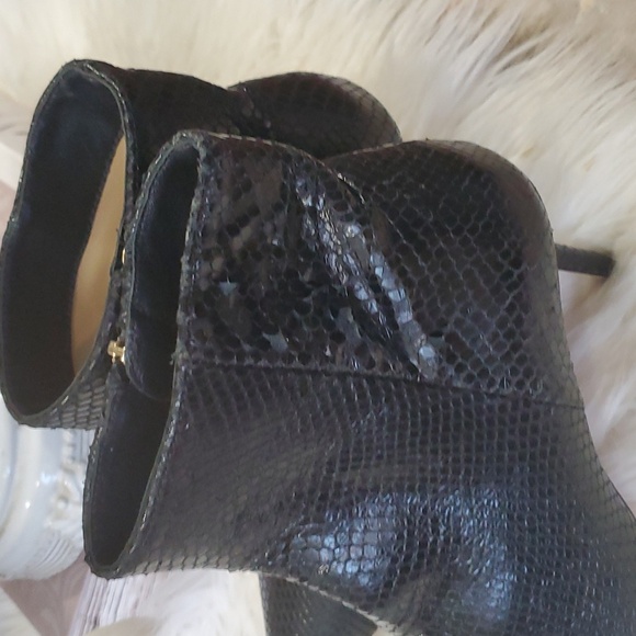 L'AGENCE black  ankle bootie boots size 7.5 - Picture 6 of 17